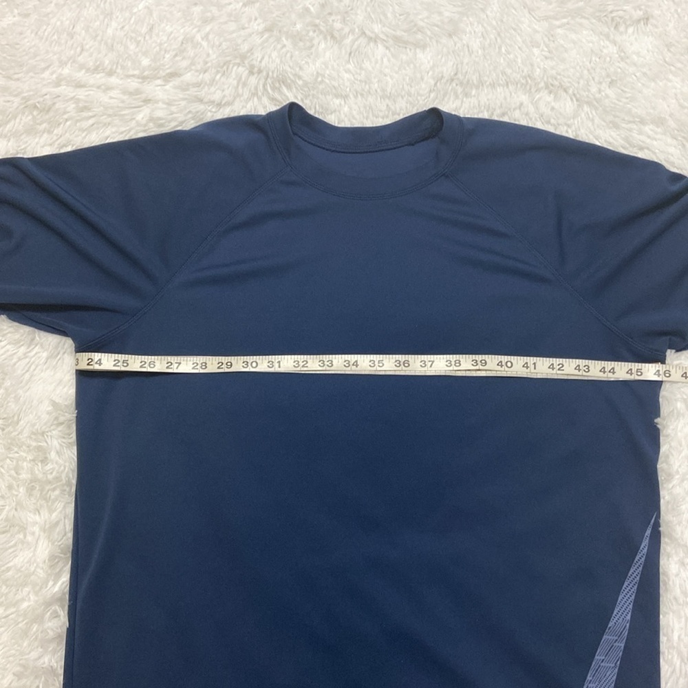 NIKE DRI-FIT,LARGE SIDE LOGO,DARK BLUE, SHORT SLEEVE,SPORT T-SHIRT.SIZE-… - Picture 6 of 10